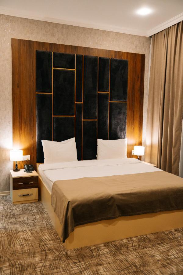 באקו The Clocktower Hotel מראה חיצוני תמונה