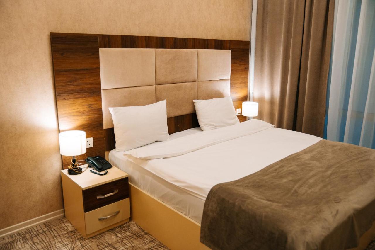 באקו The Clocktower Hotel מראה חיצוני תמונה