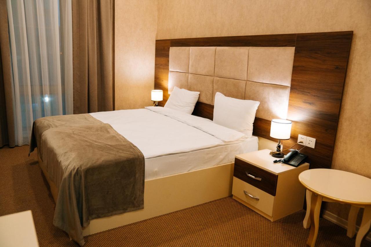 באקו The Clocktower Hotel מראה חיצוני תמונה