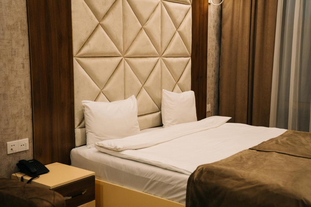 באקו The Clocktower Hotel מראה חיצוני תמונה