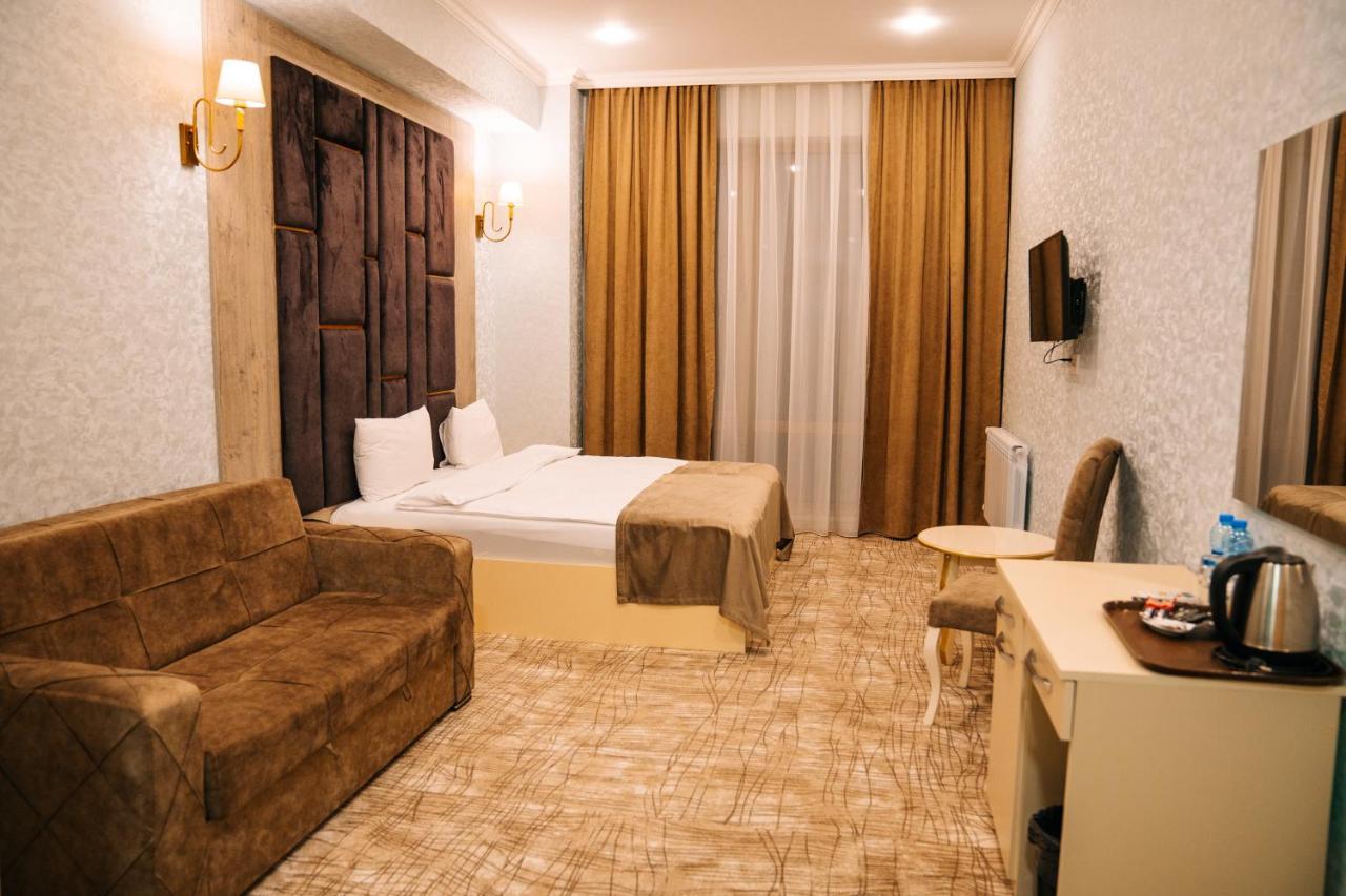 באקו The Clocktower Hotel מראה חיצוני תמונה