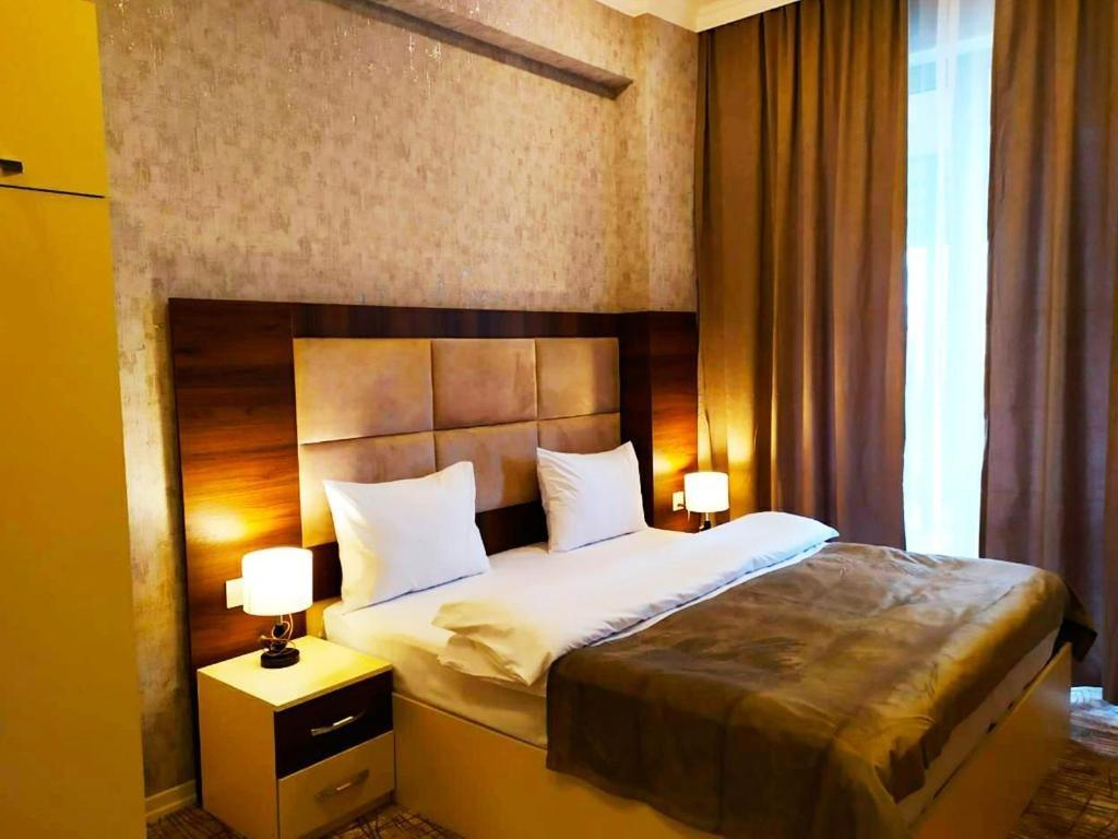 באקו The Clocktower Hotel מראה חיצוני תמונה