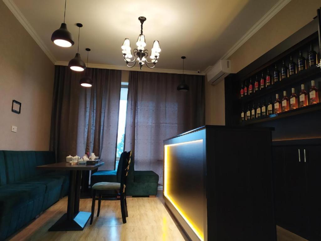 באקו The Clocktower Hotel מראה חיצוני תמונה